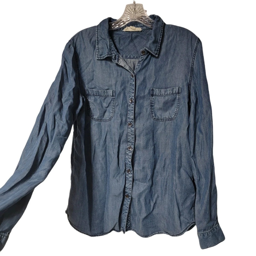 LOVE STITCH Button Down Chambray Size Largeโ